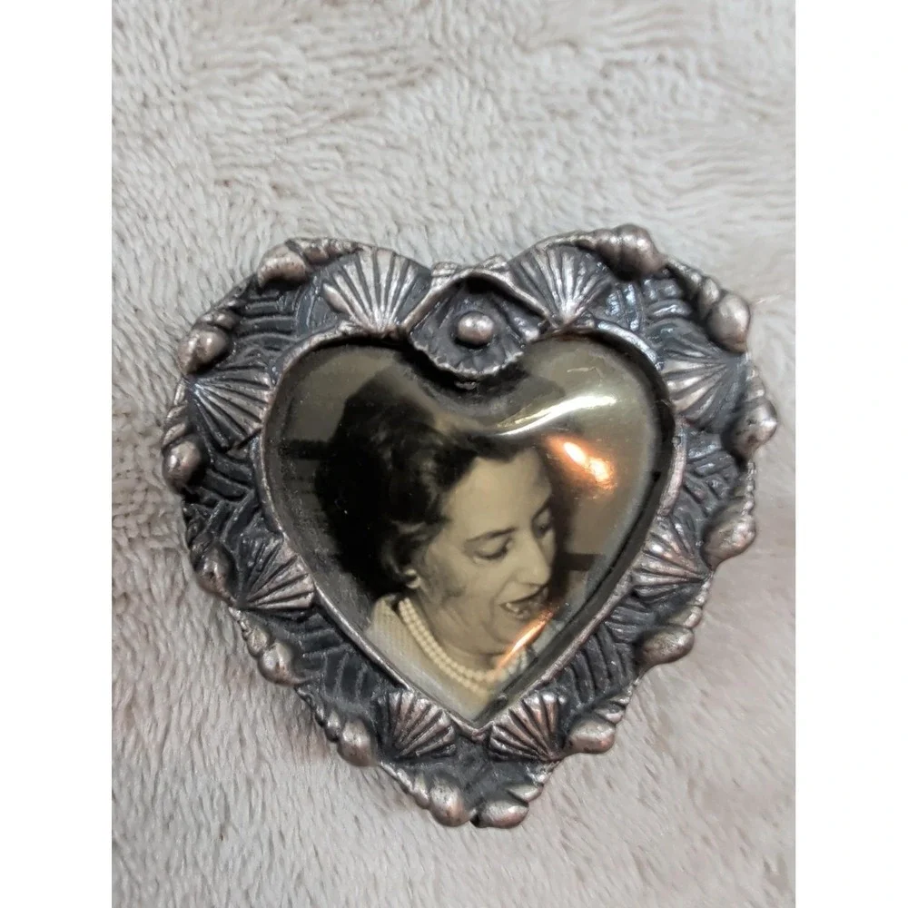 Vintage Landes Miniature Picture Frames Set of 4‎ Seashell Nautical Silver Tone